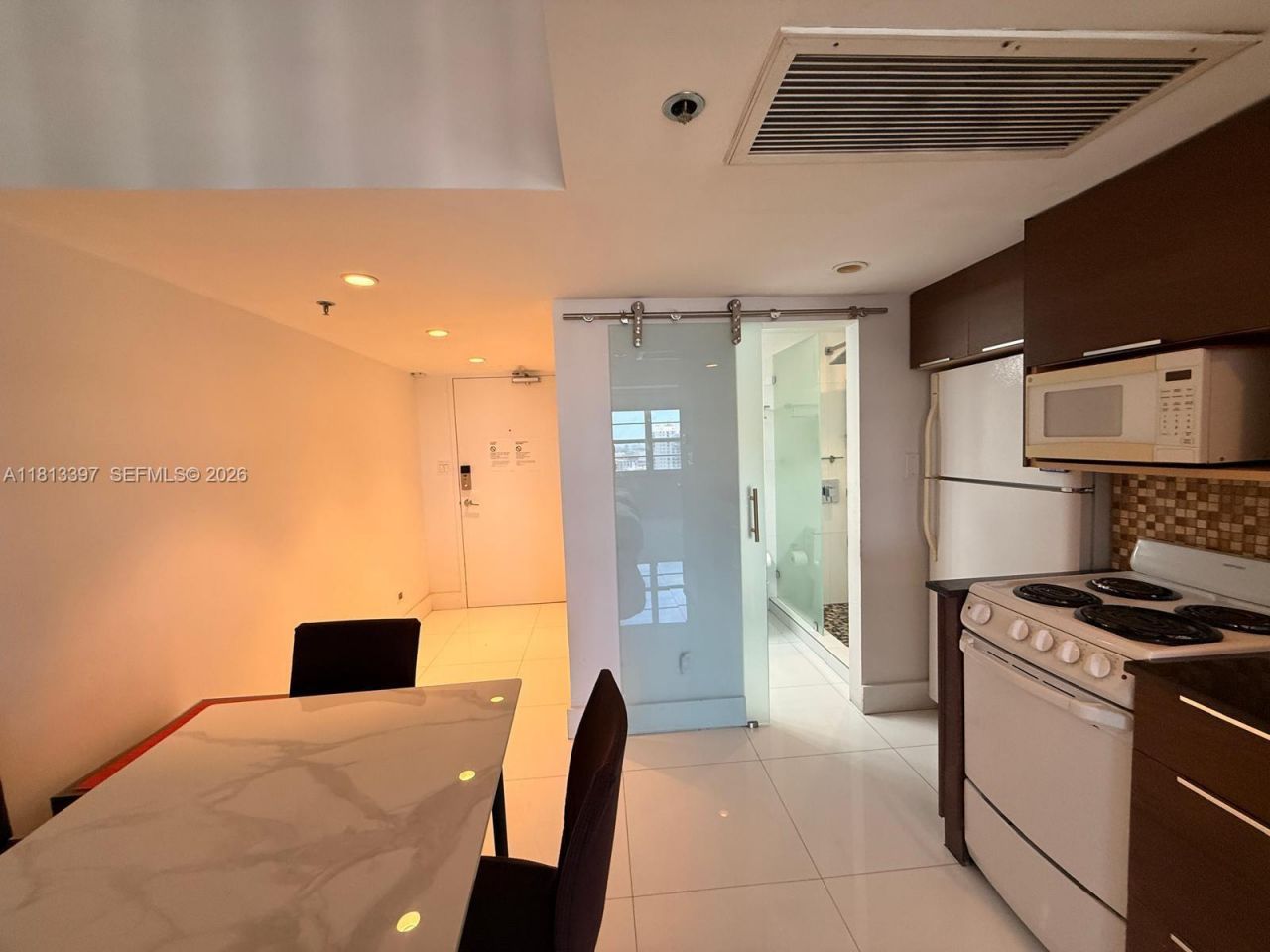 100 Lincoln Rd, Unit 1214, Miami Beach, FL 33139 Photo