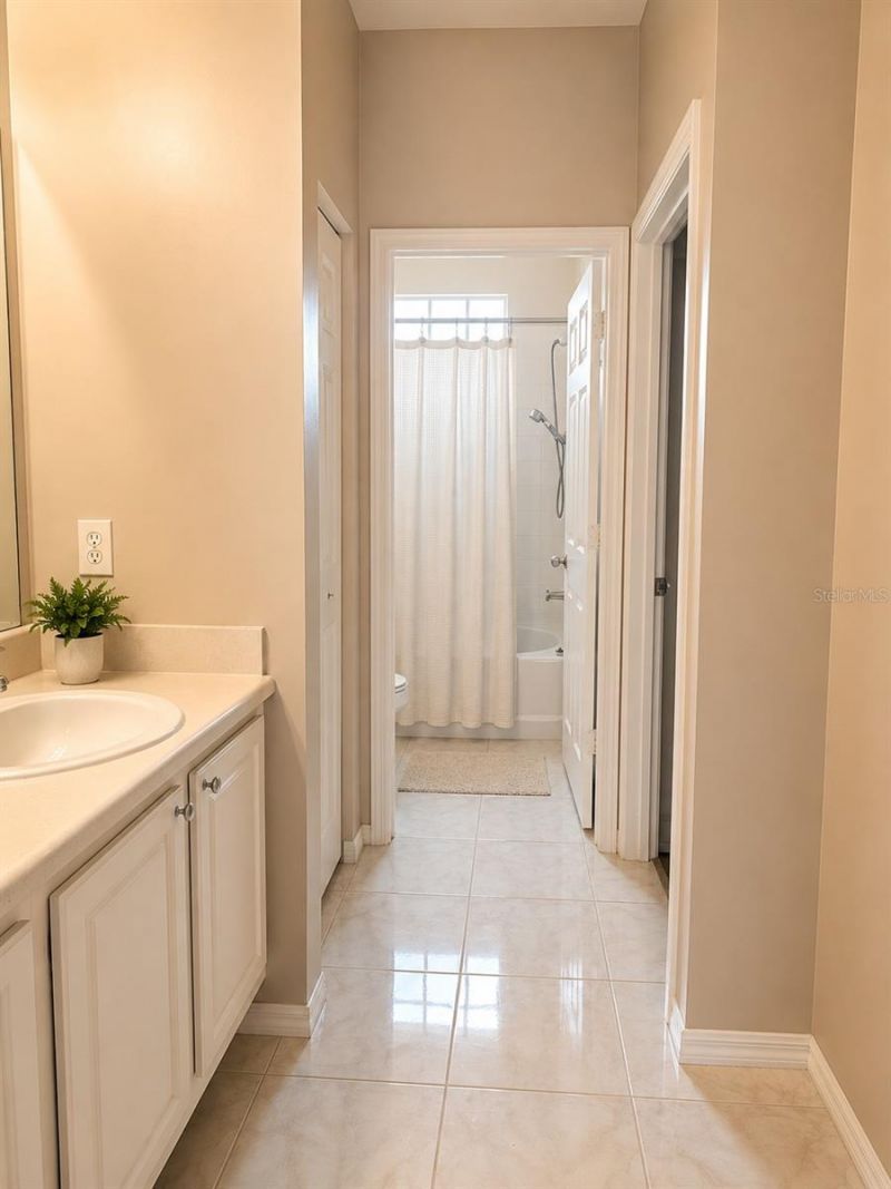 5711 Bentgrass Drive, Unit 19-203, Sarasota, FL 34235 Photo