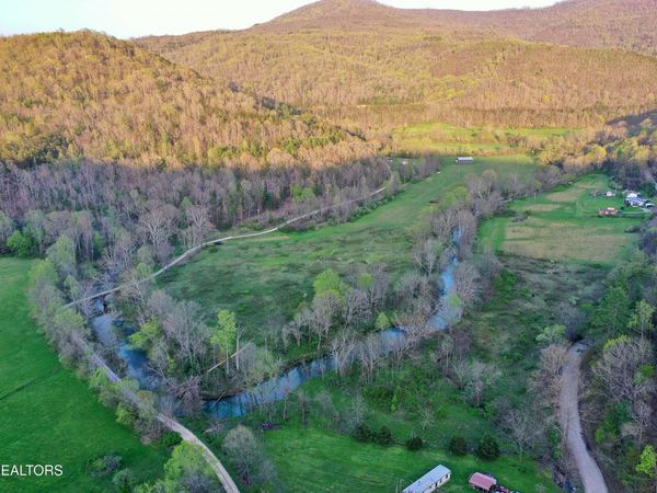 Brimstone Rd, Robbins, TN 37852