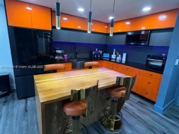 4550 NW 9th St, Unit 520E, Miami, FL 33126