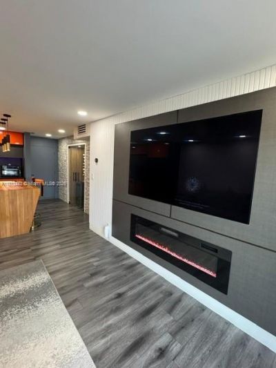 4550 NW 9th St, Unit 520E, Miami, FL 33126 Photo