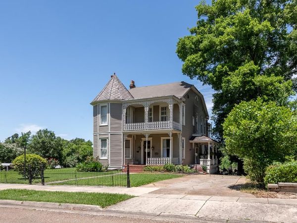 212 Linton Avenue, Natchez, MS 39120