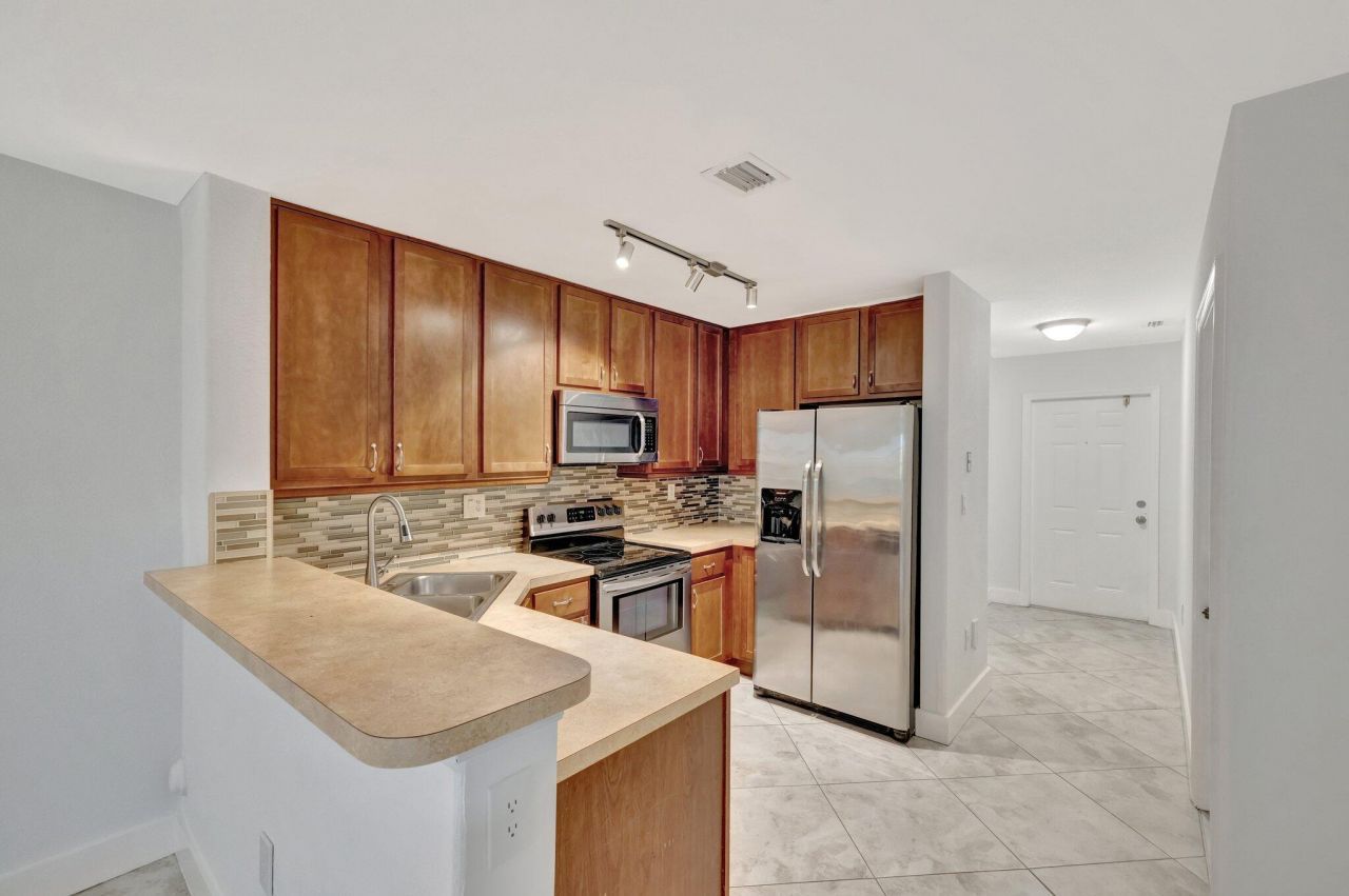 3055 Riverside Drive, Unit 3, Coral Springs, FL 33065 Photo