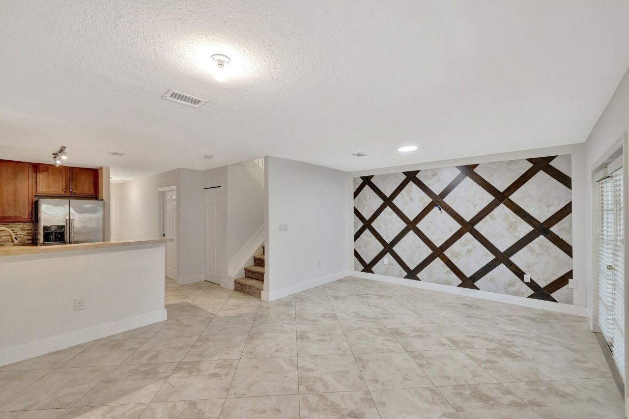3055 Riverside Drive, Unit 3, Coral Springs, FL 33065 Photo