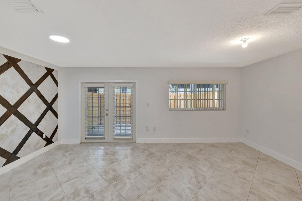 3055 Riverside Drive, Unit 3, Coral Springs, FL 33065 Photo