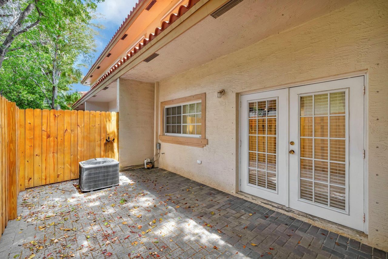 3055 Riverside Drive, Unit 3, Coral Springs, FL 33065 Photo