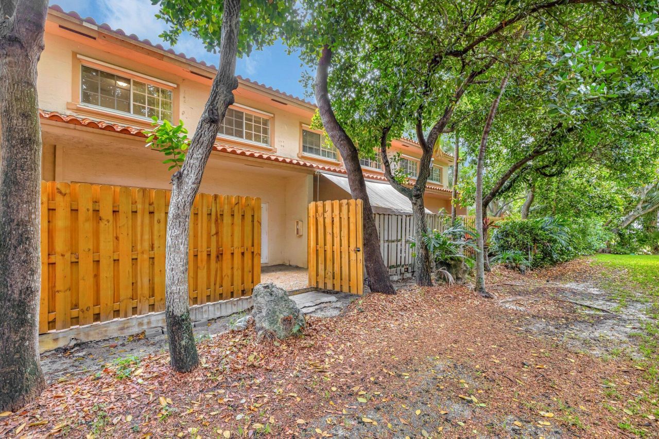 3055 Riverside Drive, Unit 3, Coral Springs, FL 33065 Photo