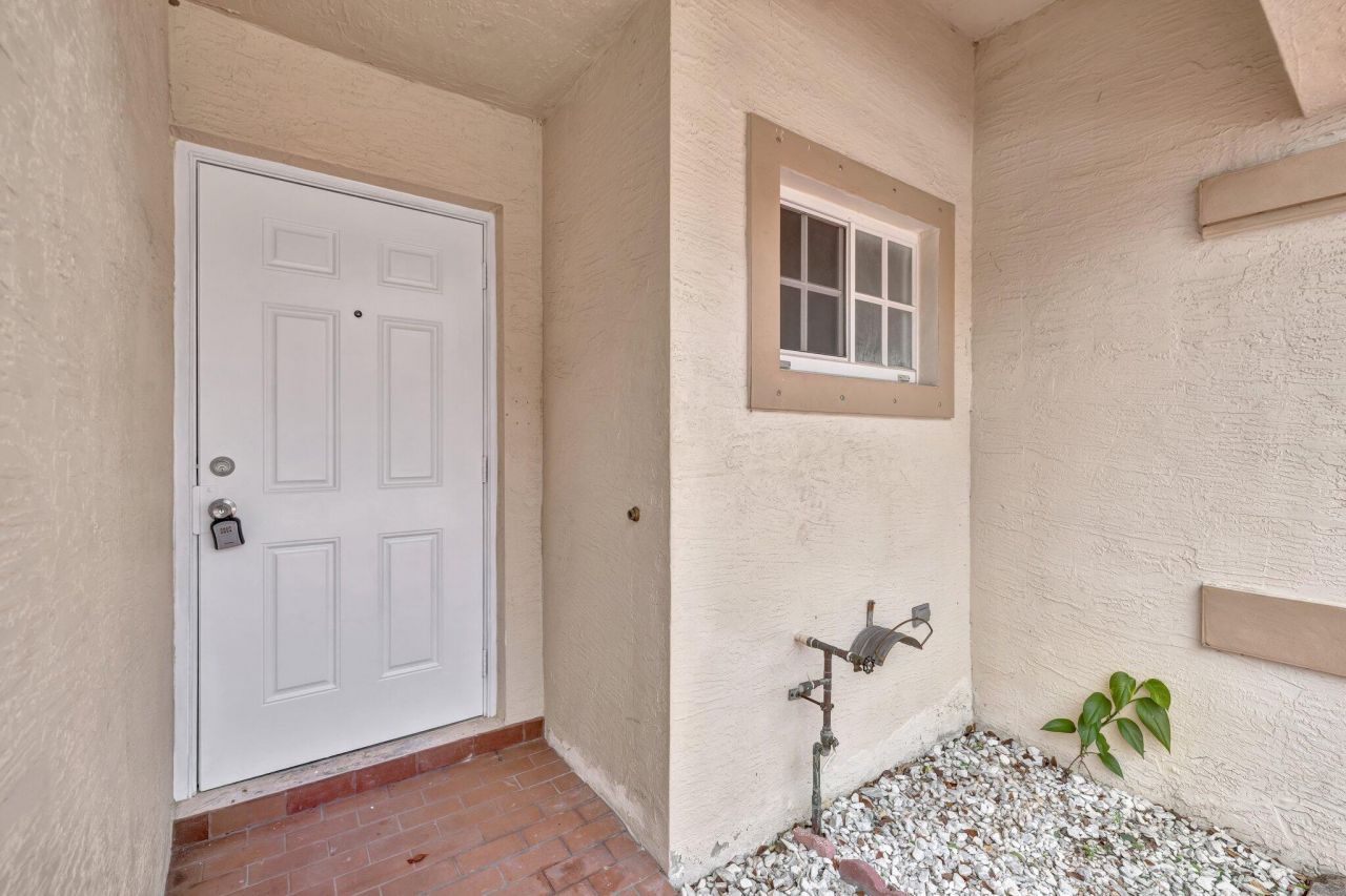 3055 Riverside Drive, Unit 3, Coral Springs, FL 33065 Photo