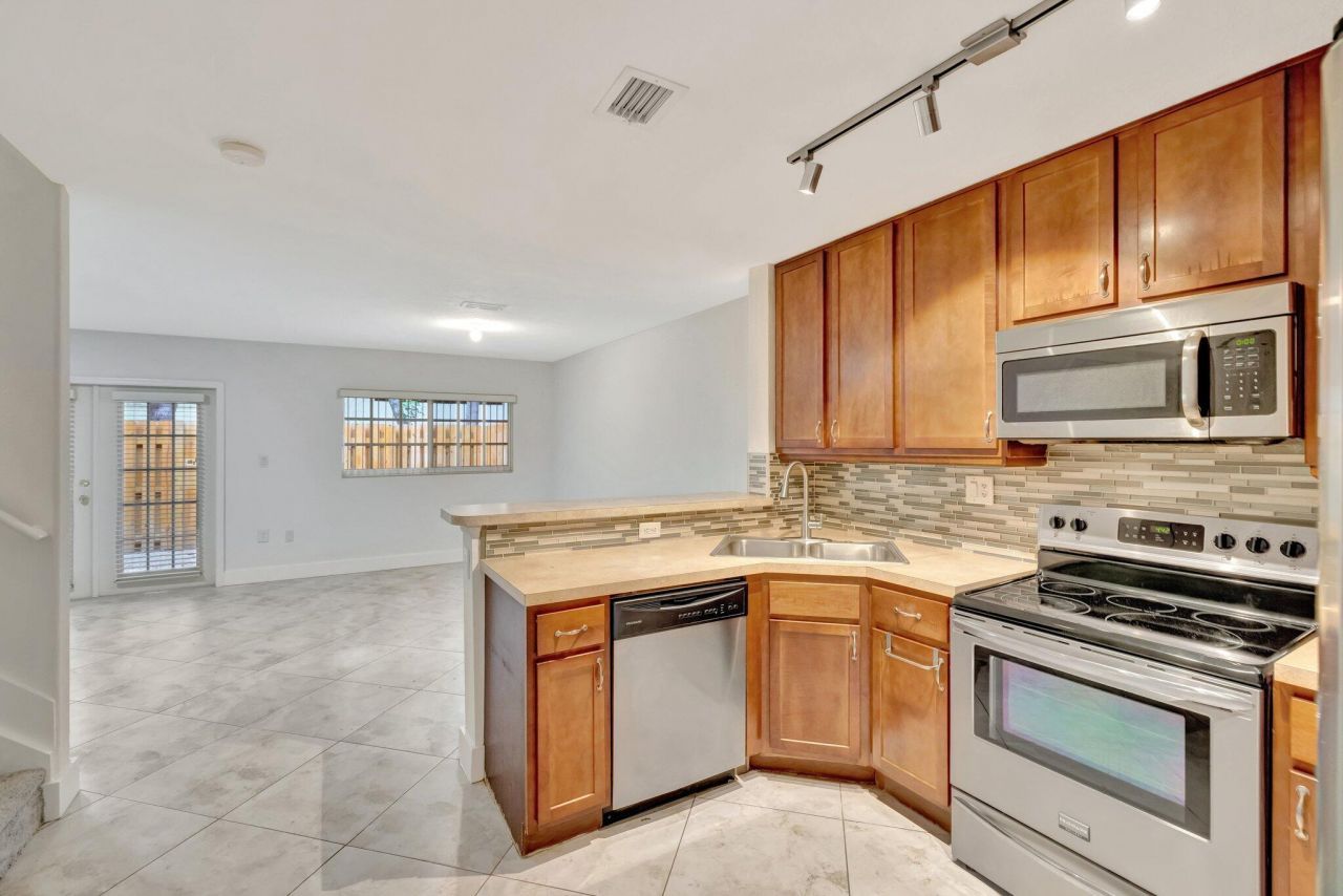 3055 Riverside Drive, Unit 3, Coral Springs, FL 33065 Photo