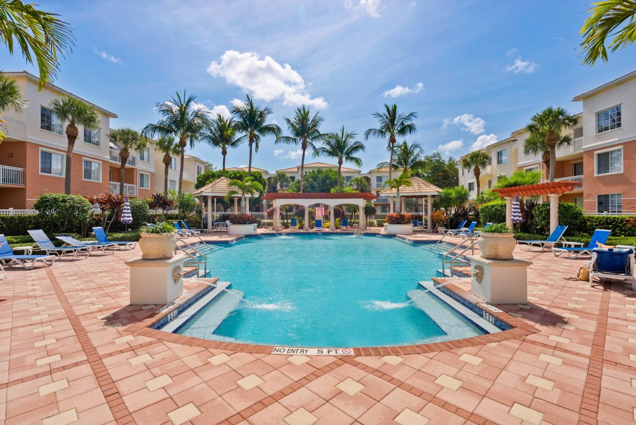 3303 Myrtlewood Circle E, Palm Beach Gardens, FL 33418 Photo