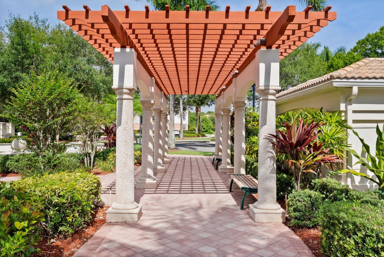 3303 Myrtlewood Circle E, Palm Beach Gardens, FL 33418 Photo