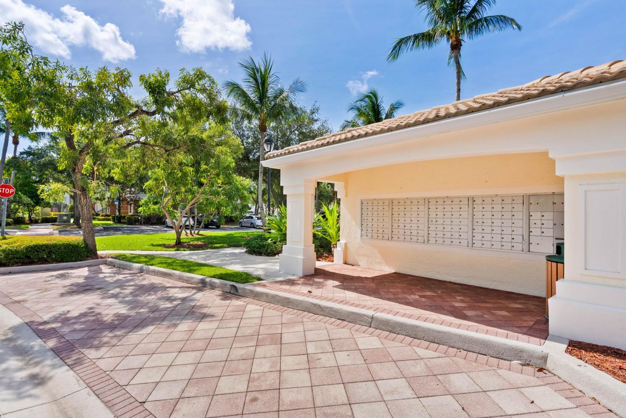 3303 Myrtlewood Circle E, Palm Beach Gardens, FL 33418 Photo