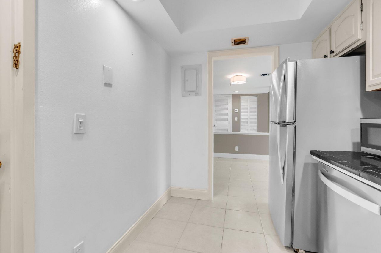 6895 Willow Wood Drive, Unit 1023, Boca Raton, FL 33434 Photo