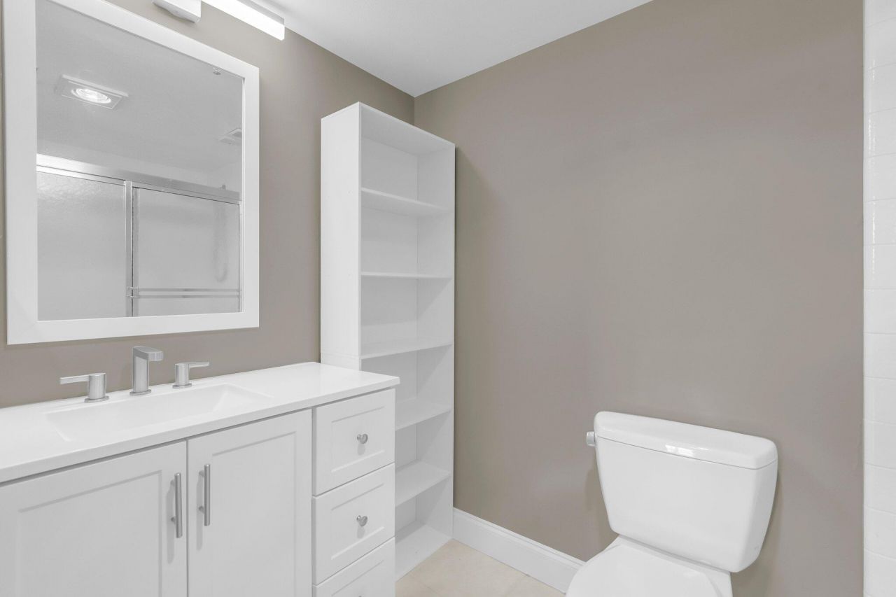 6895 Willow Wood Drive, Unit 1023, Boca Raton, FL 33434 Photo