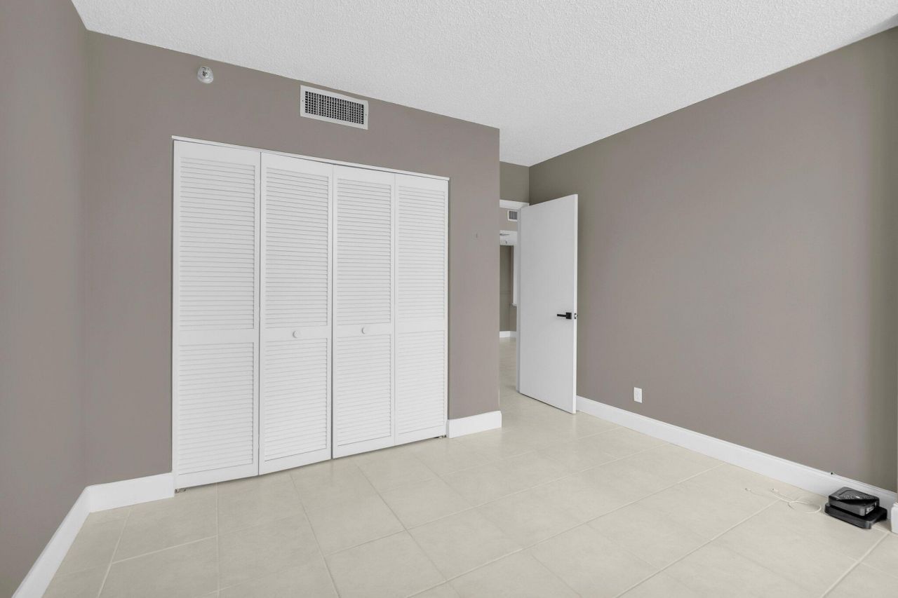 6895 Willow Wood Drive, Unit 1023, Boca Raton, FL 33434 Photo