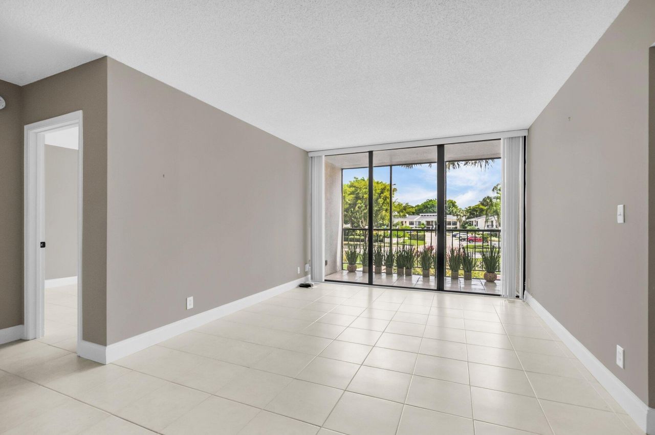 6895 Willow Wood Drive, Unit 1023, Boca Raton, FL 33434 Photo