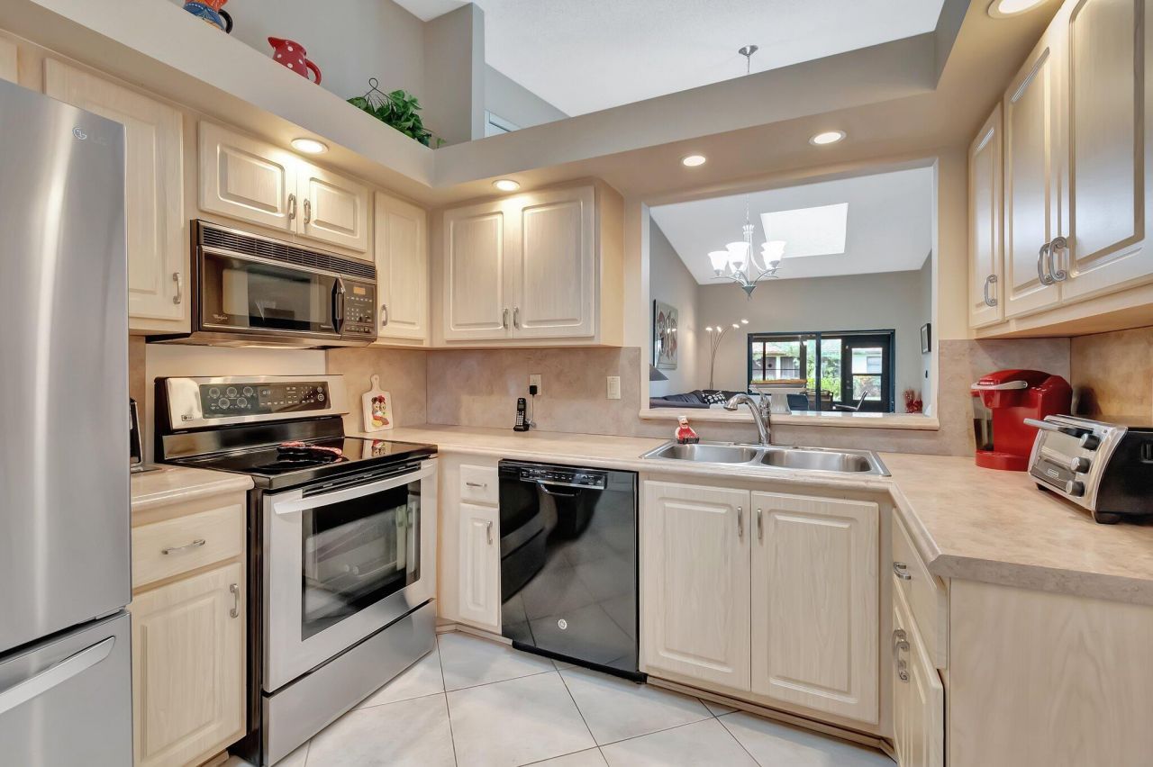 6375 Kings Gate Circle, Delray Beach, FL 33484 Photo