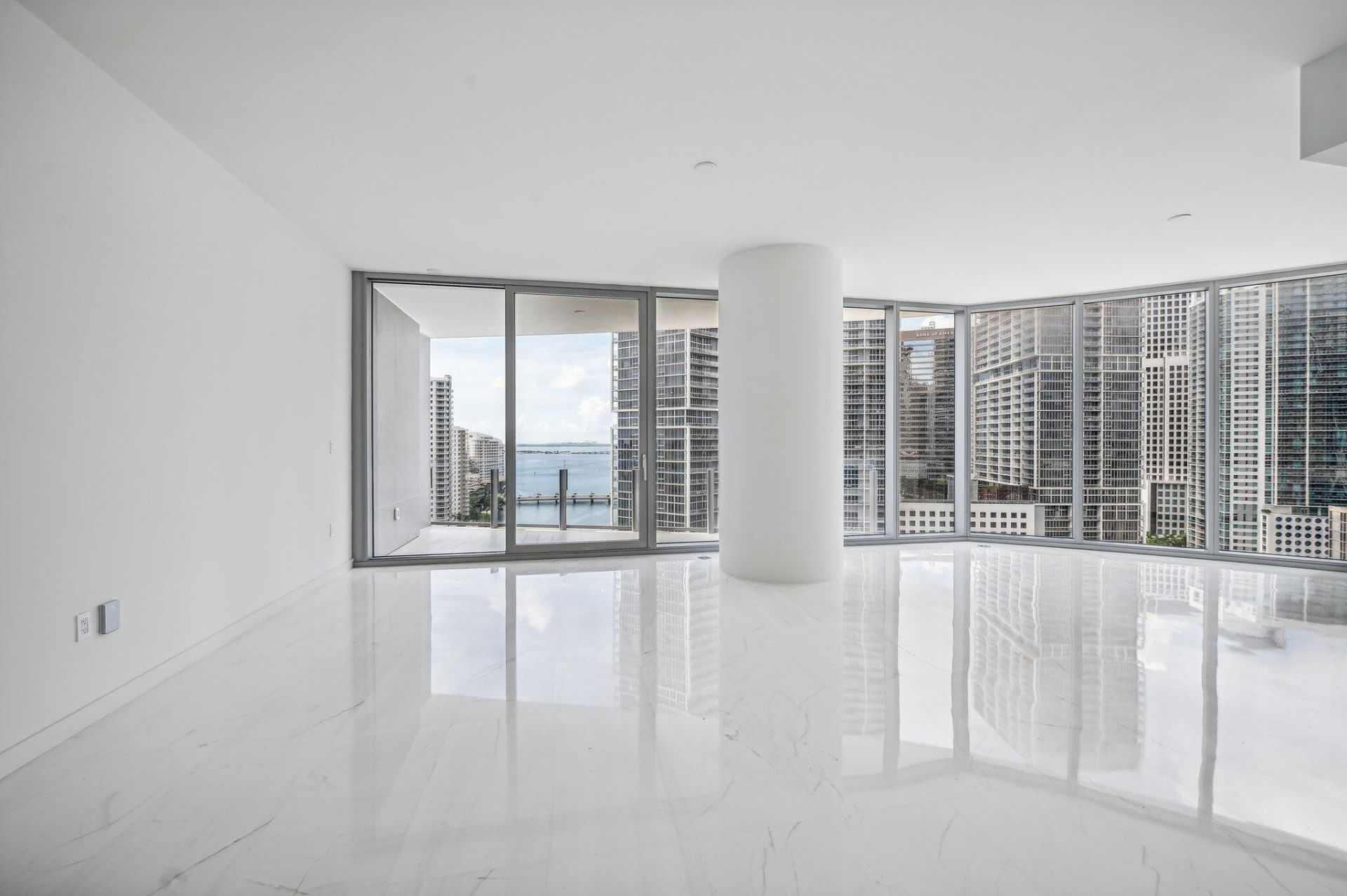 300 Biscayne Blvd Way, Unit 1907, Miami, FL 33131 Photo