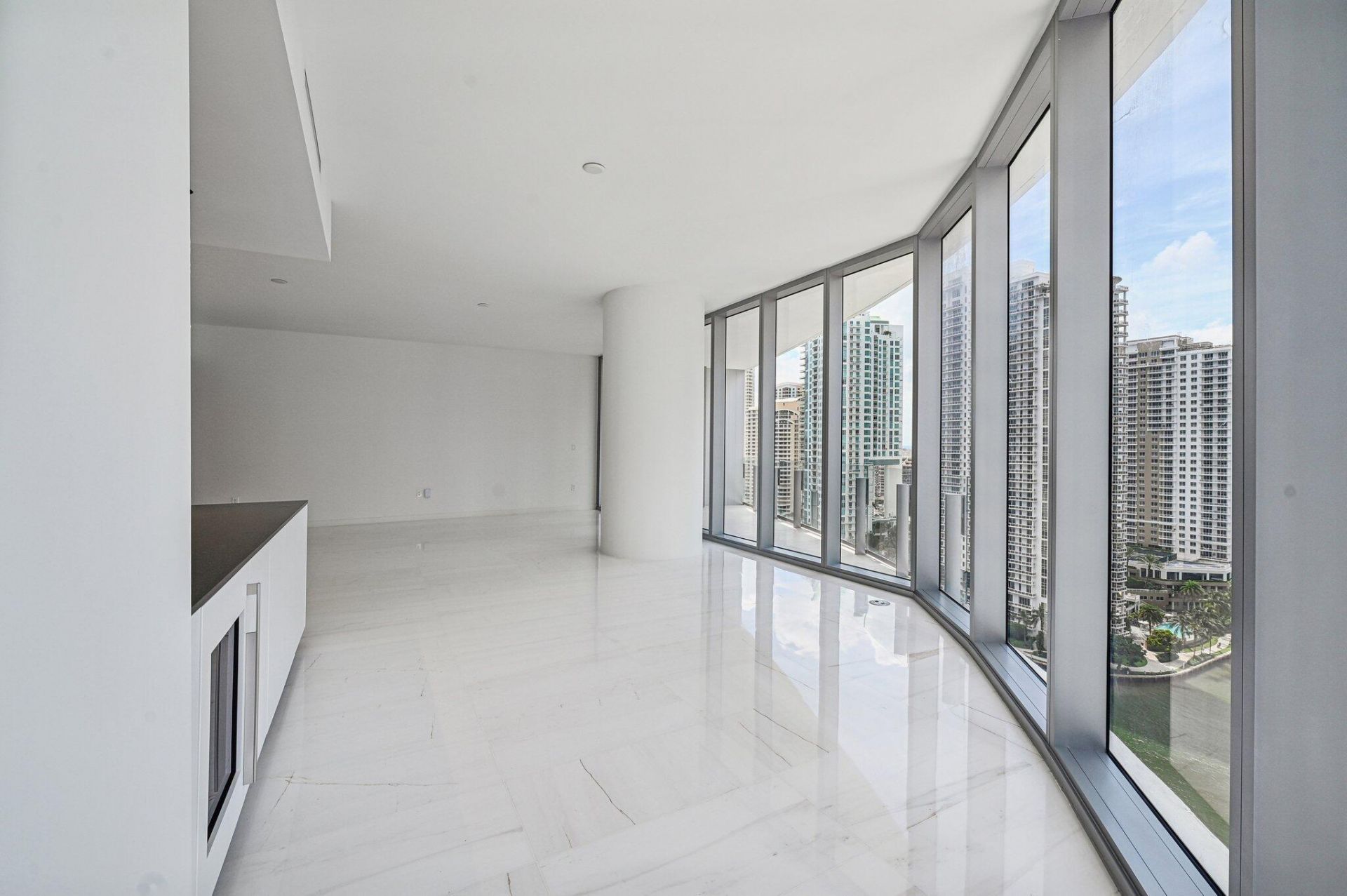 300 Biscayne Blvd Way, Unit 1907, Miami, FL 33131 Photo