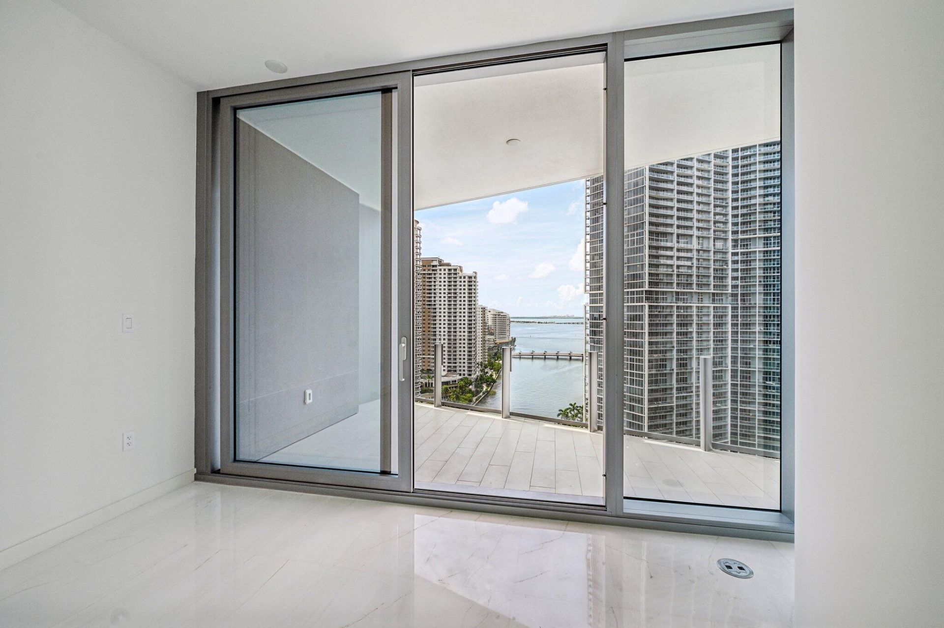 300 Biscayne Blvd Way, Unit 1907, Miami, FL 33131 Photo