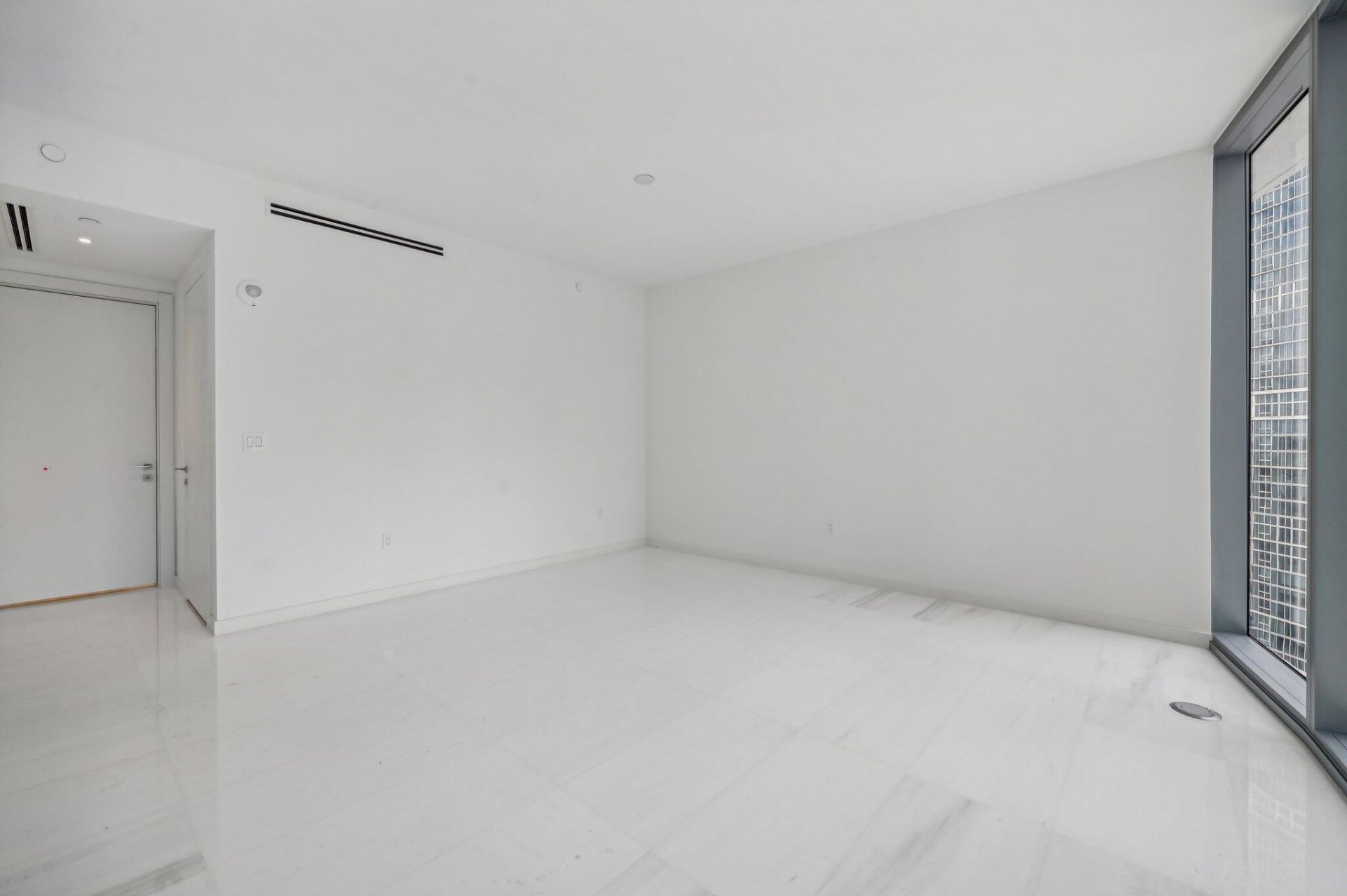 300 Biscayne Blvd Way, Unit 1907, Miami, FL 33131 Photo