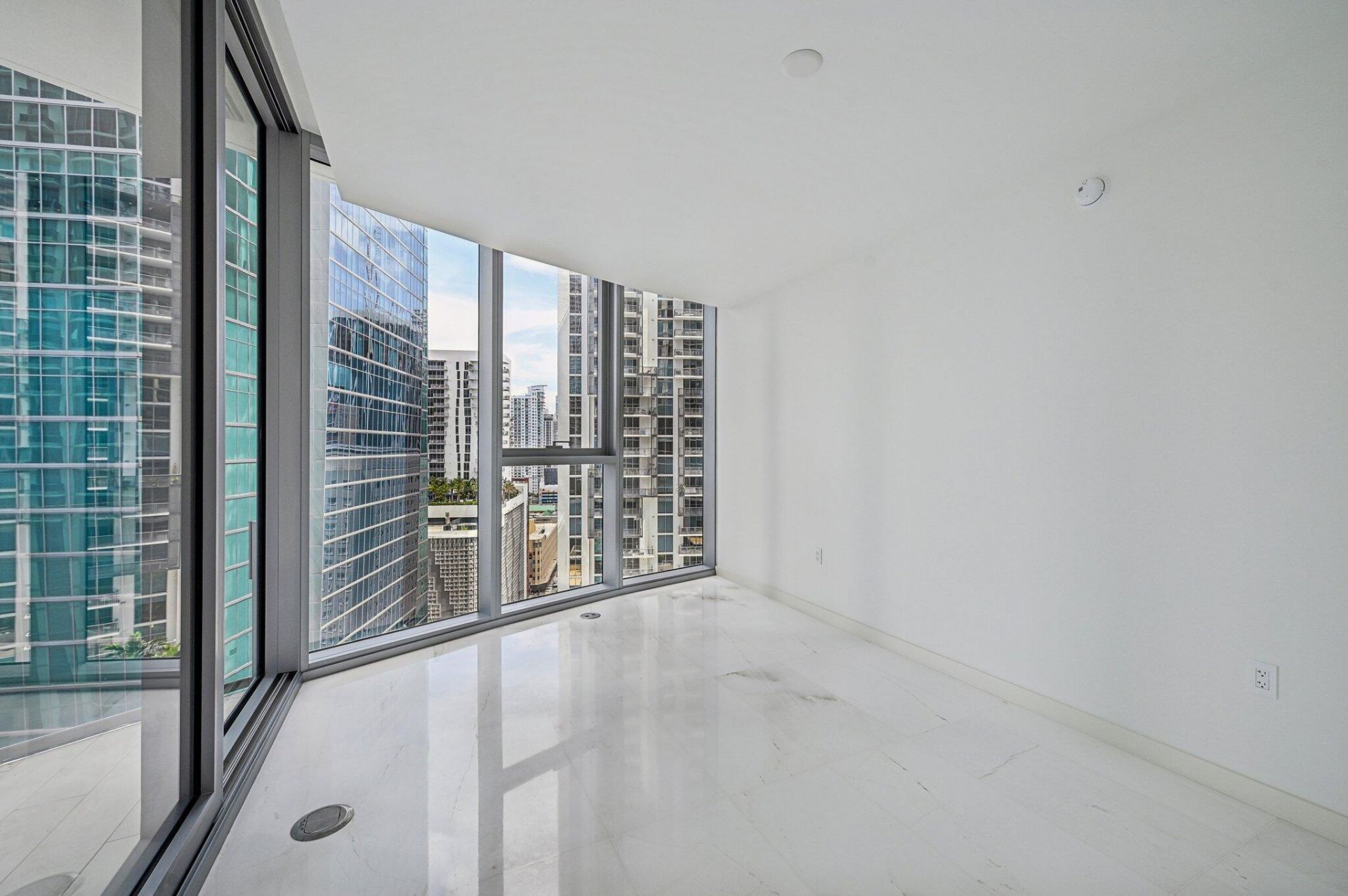 300 Biscayne Blvd Way, Unit 1907, Miami, FL 33131 Photo