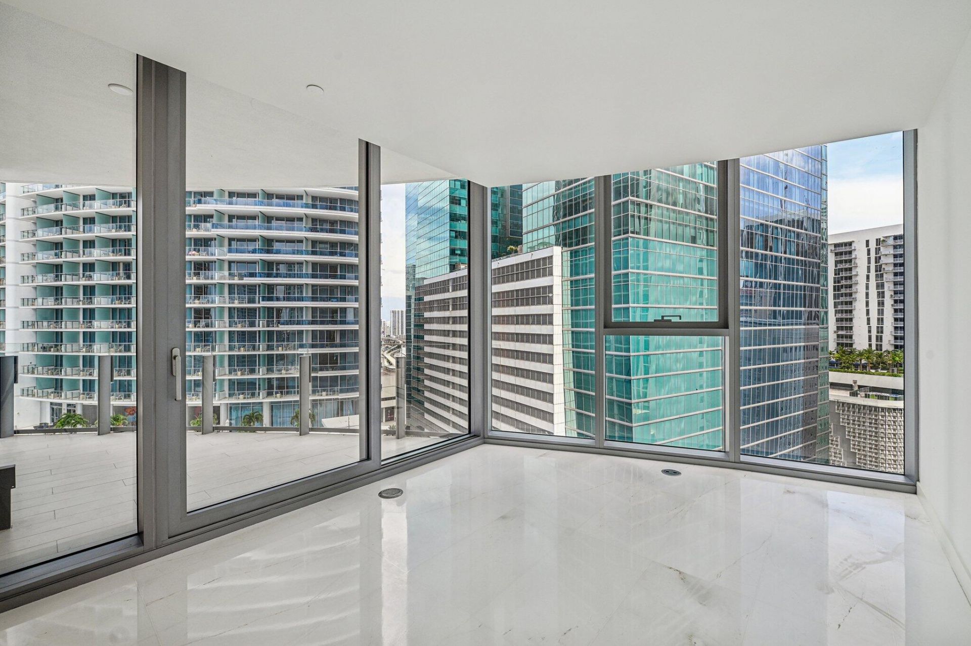 300 Biscayne Blvd Way, Unit 1907, Miami, FL 33131 Photo