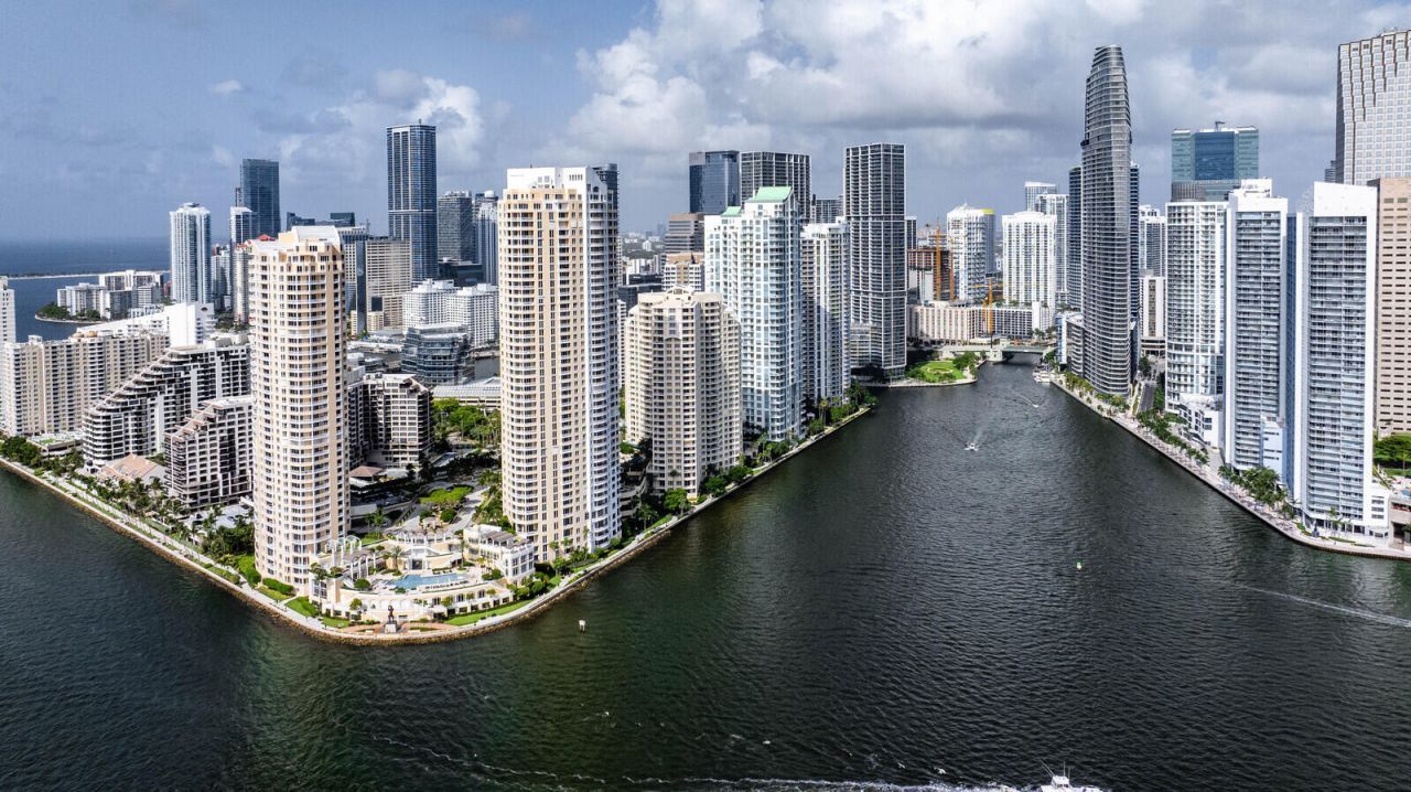 300 Biscayne Blvd Way, Unit 1907, Miami, FL 33131 Photo