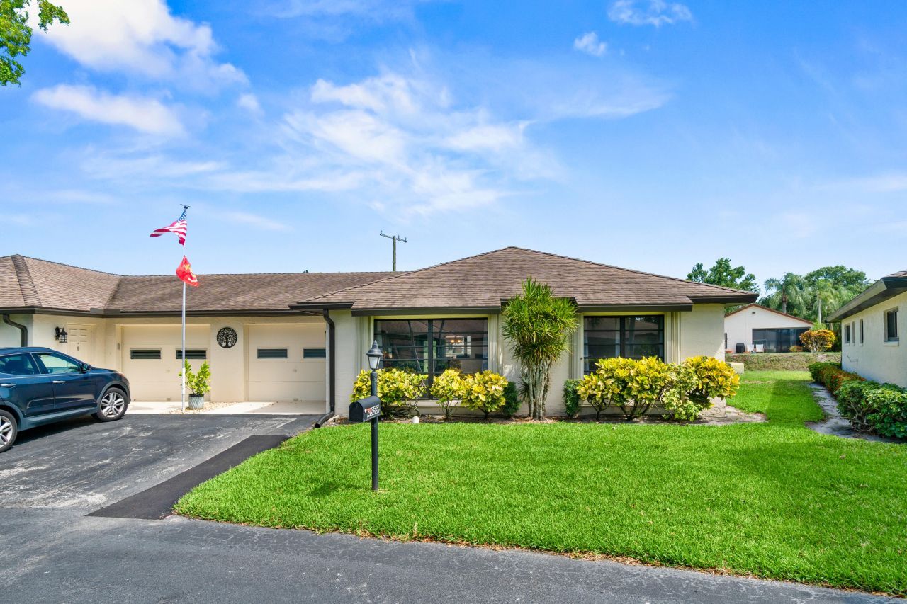 4858 Equestrian Road, Unit B, Boynton Beach, FL 33436 Photo