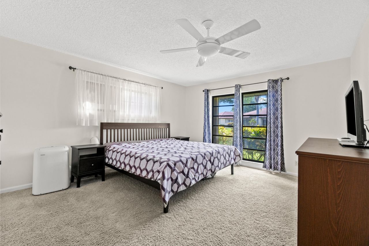 4858 Equestrian Road, Unit B, Boynton Beach, FL 33436 Photo