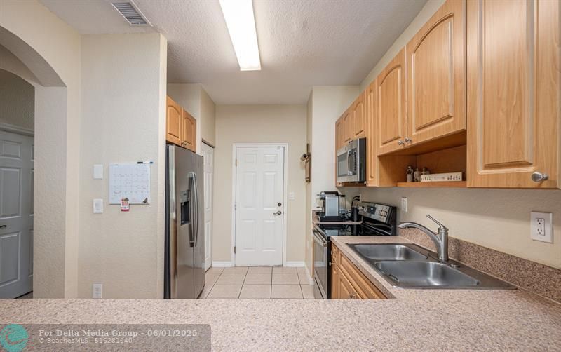 5048 SW 136th Avenue, Miramar, FL 33027 Photo