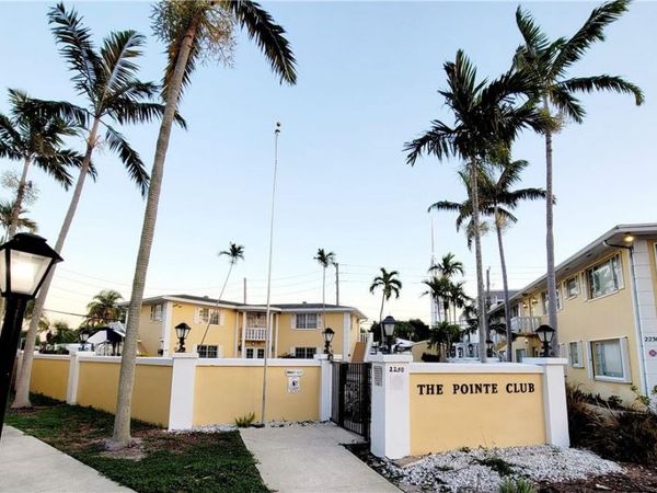 2230 NE 56th Place, Unit 208, Fort Lauderdale, FL 33308