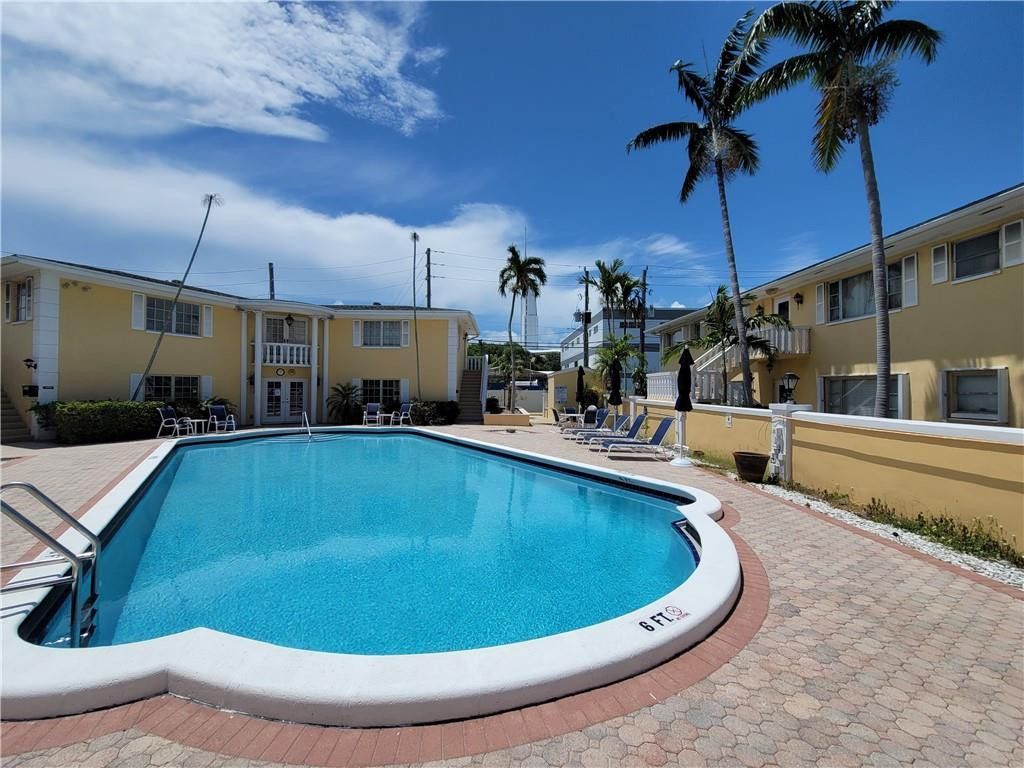 2230 NE 56th Place, Unit 208, Fort Lauderdale, FL 33308 Photo