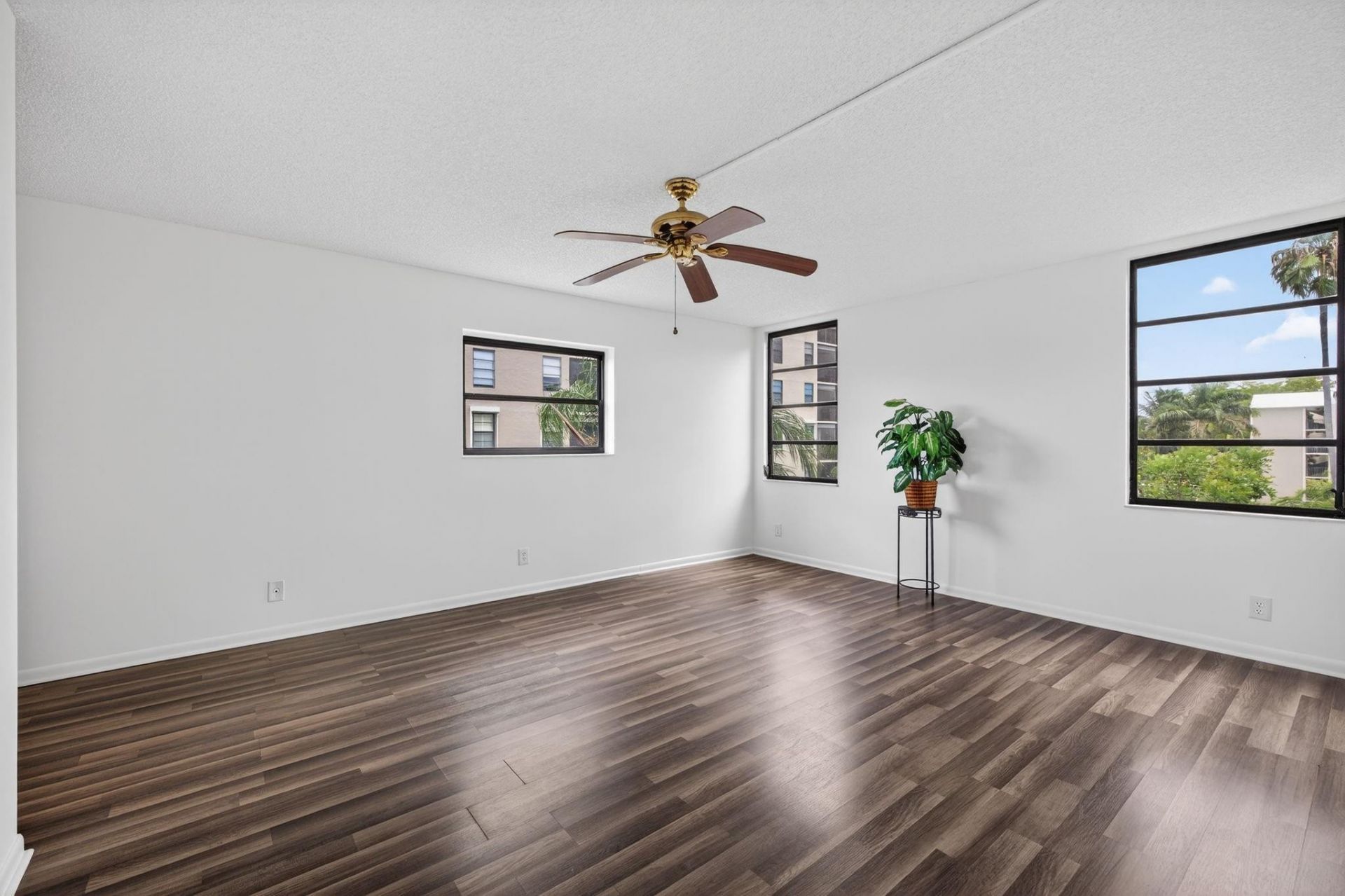 2112 S Cypress Bend Drive, Unit 401, Pompano Beach, FL 33069 Photo