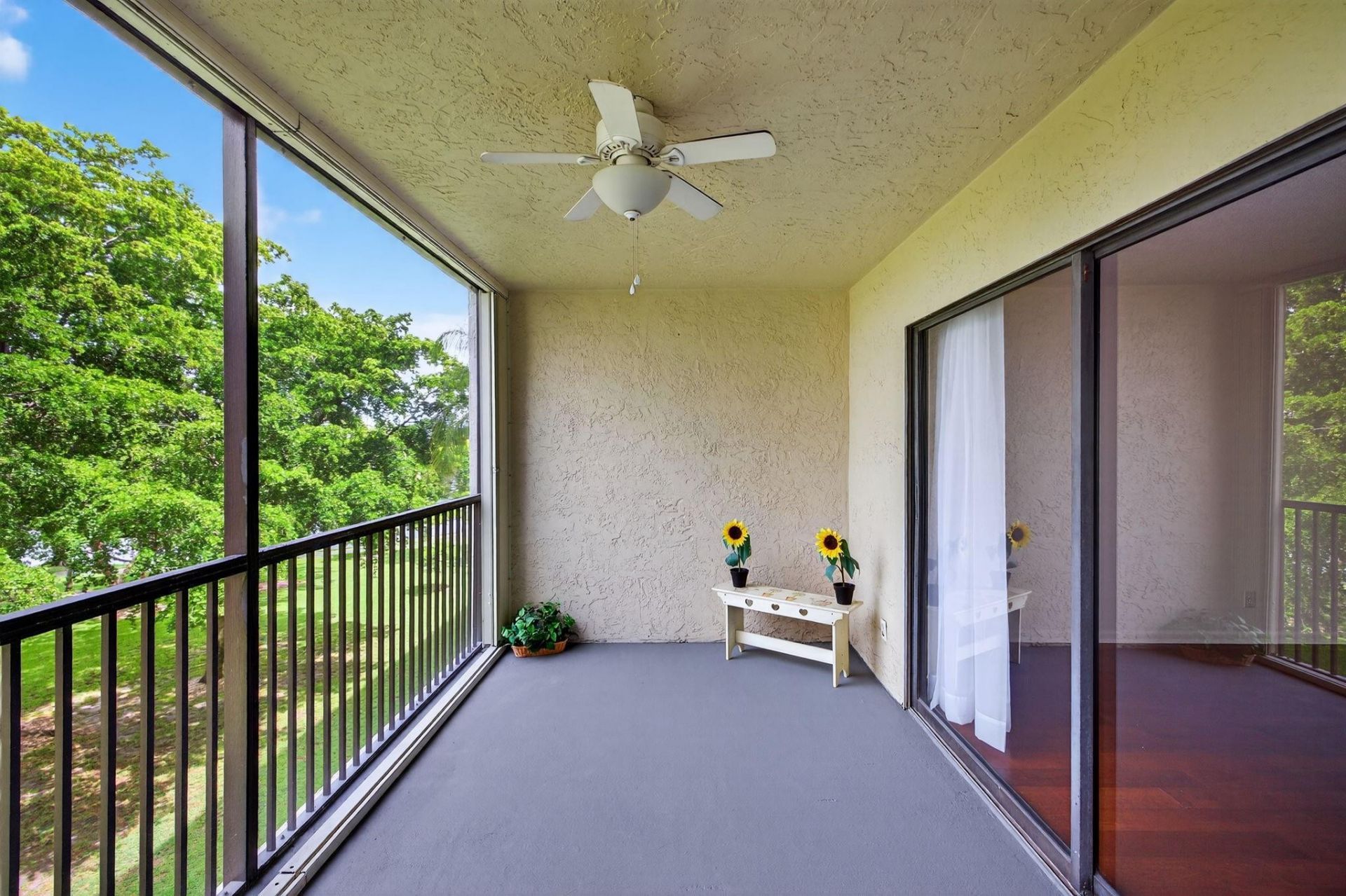 2112 S Cypress Bend Drive, Unit 401, Pompano Beach, FL 33069 Photo