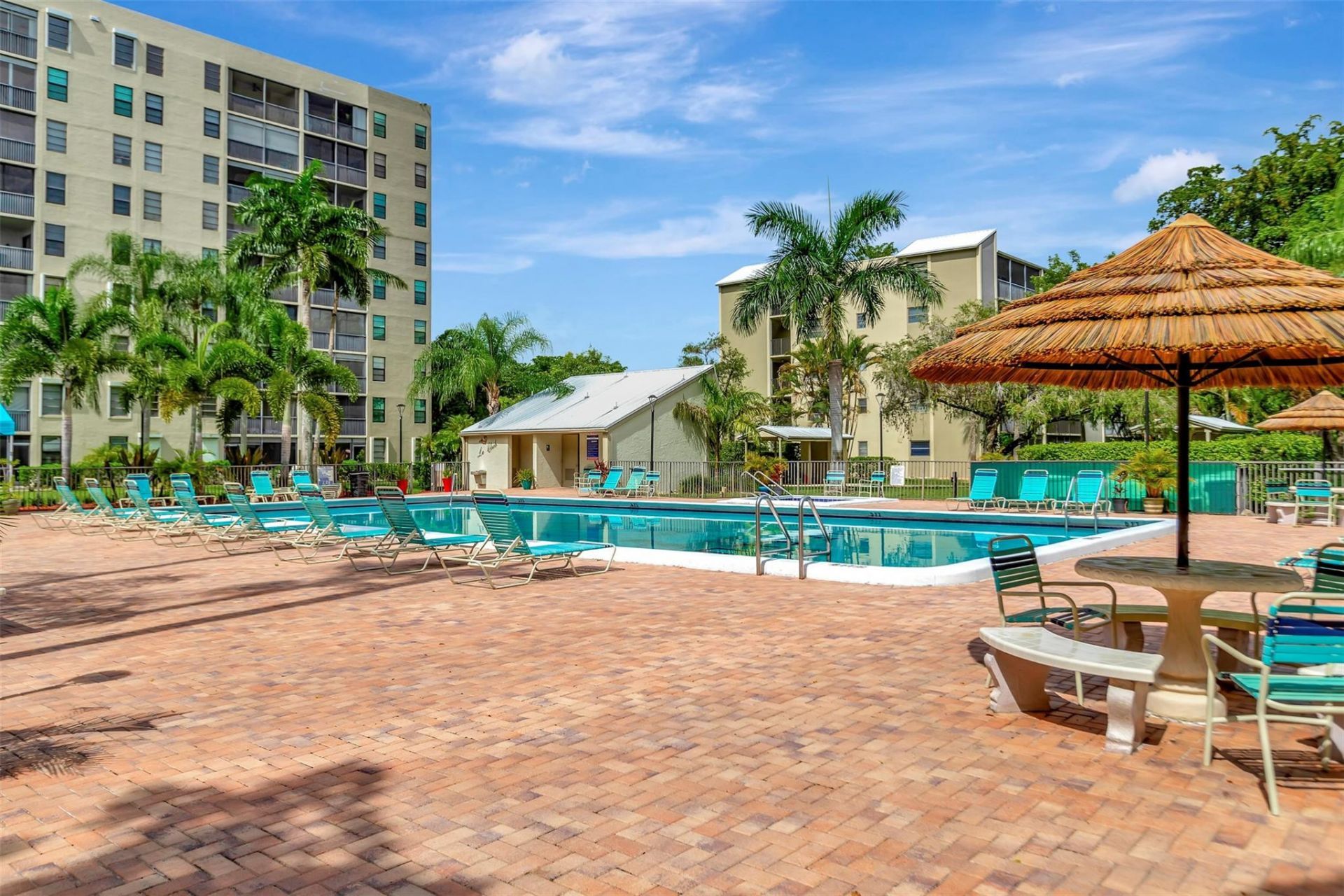 2112 S Cypress Bend Drive, Unit 401, Pompano Beach, FL 33069 Photo