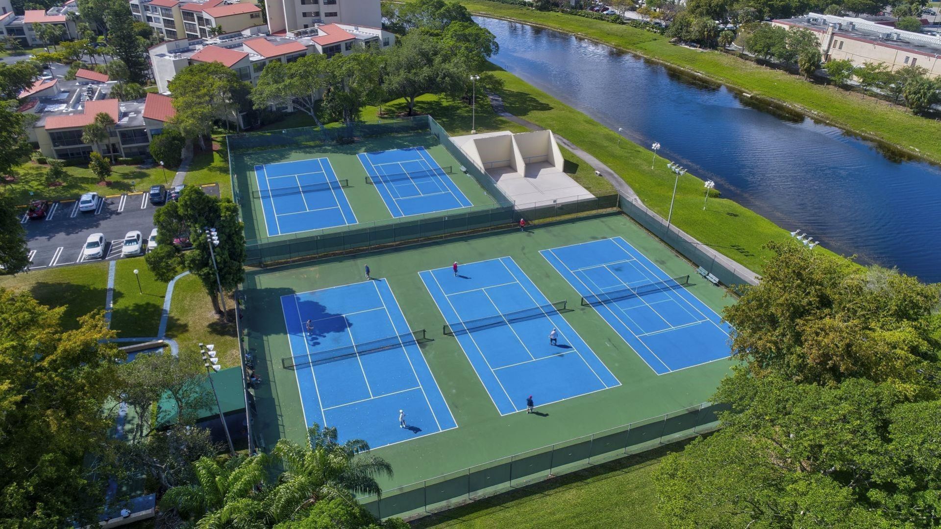 2112 S Cypress Bend Drive, Unit 401, Pompano Beach, FL 33069 Photo