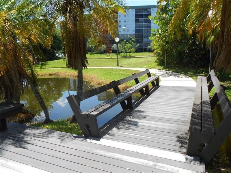 2112 S Cypress Bend Drive, Unit 401, Pompano Beach, FL 33069 Photo