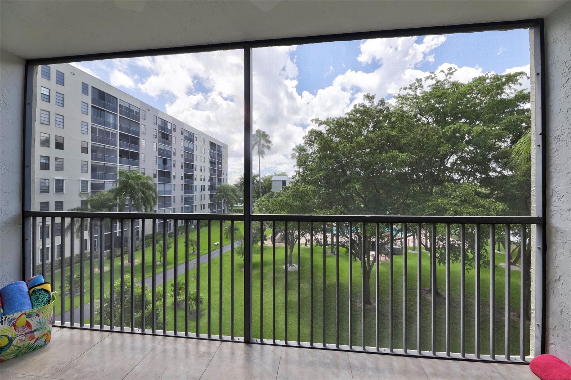 2112 S Cypress Bend Drive, Unit 401, Pompano Beach, FL 33069 Photo