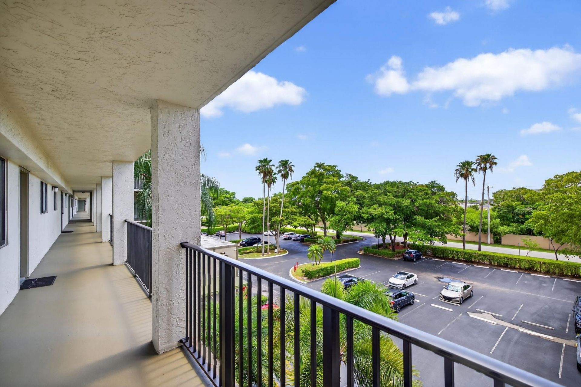 2112 S Cypress Bend Drive, Unit 401, Pompano Beach, FL 33069 Photo