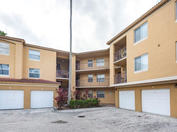 761 N Pine Island Road, Unit 106, Plantation, FL 33324