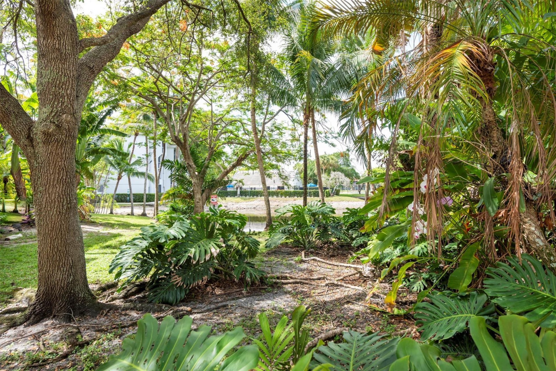 761 N Pine Island Road, Unit 106, Plantation, FL 33324 Photo