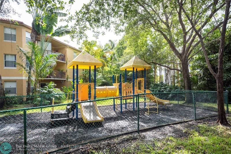 761 N Pine Island Road, Unit 106, Plantation, FL 33324 Photo