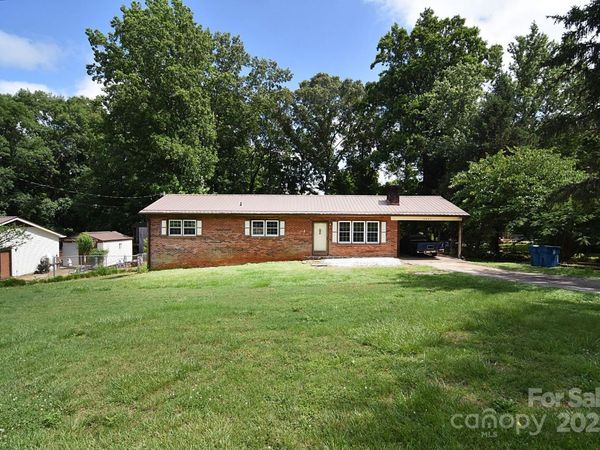 2625 Glenn Street, Newton, NC 28658