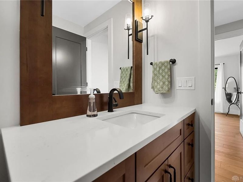 1000 Paradrome Street, Cincinnati, OH 45202 Photo 46