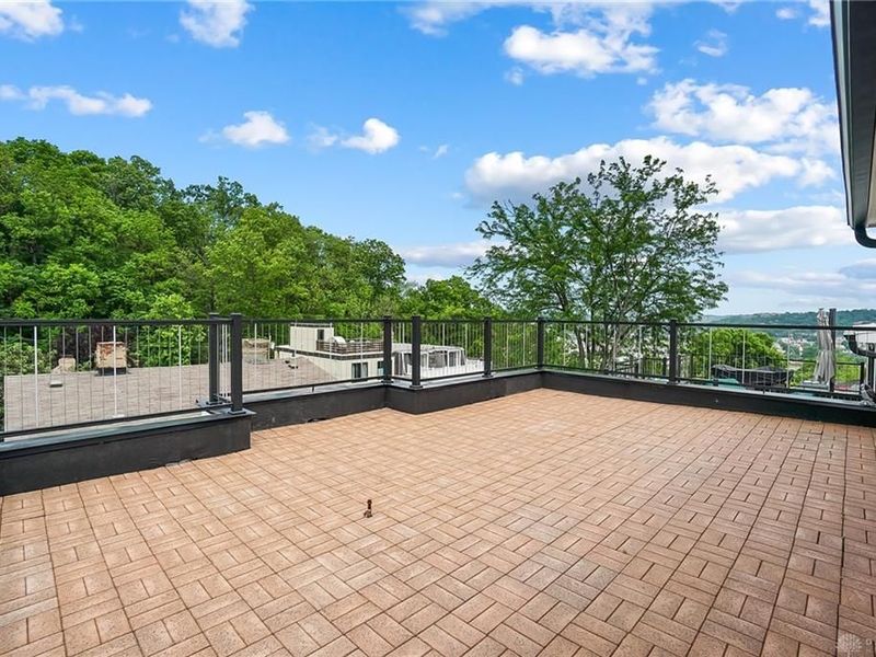 1000 Paradrome Street, Cincinnati, OH 45202 Photo 59