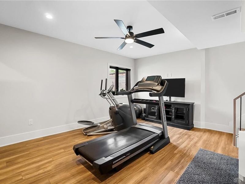 1000 Paradrome Street, Cincinnati, OH 45202 Photo 65