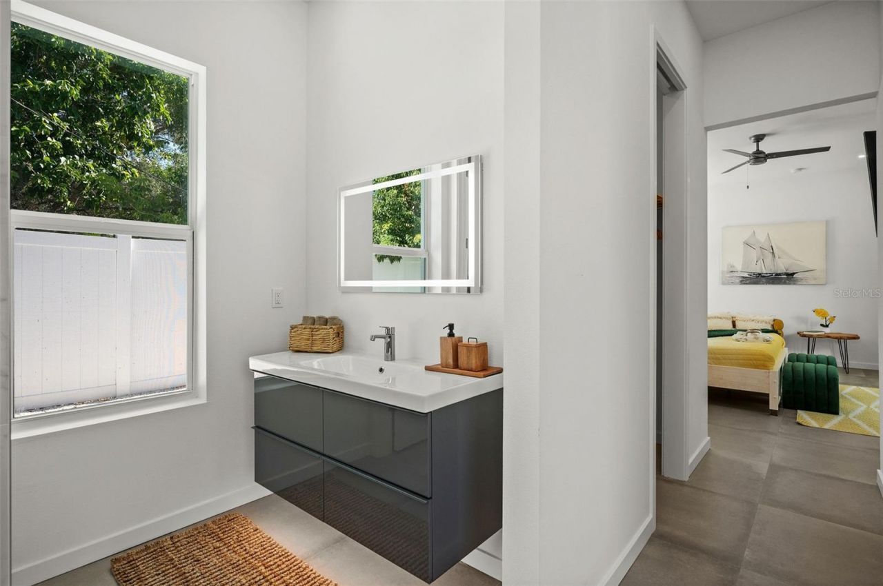 2375 Waldemere Street, Sarasota, FL 34239 Photo