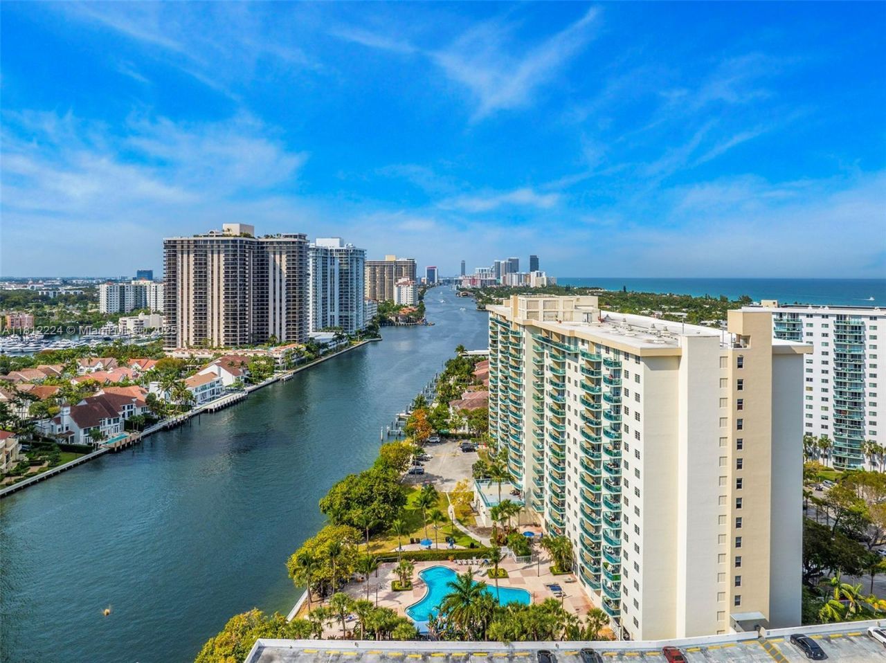 19390 Collins Ave, Unit 1519, Sunny Isles Beach, FL 33160 Photo