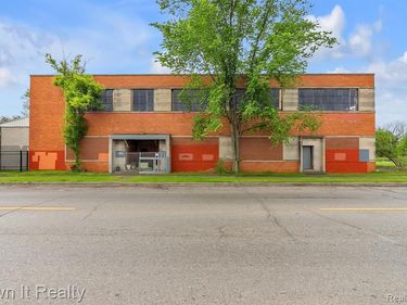 8616 Grinnell Street, Detroit, MI 48213